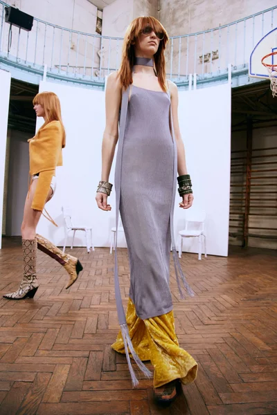 Look 8